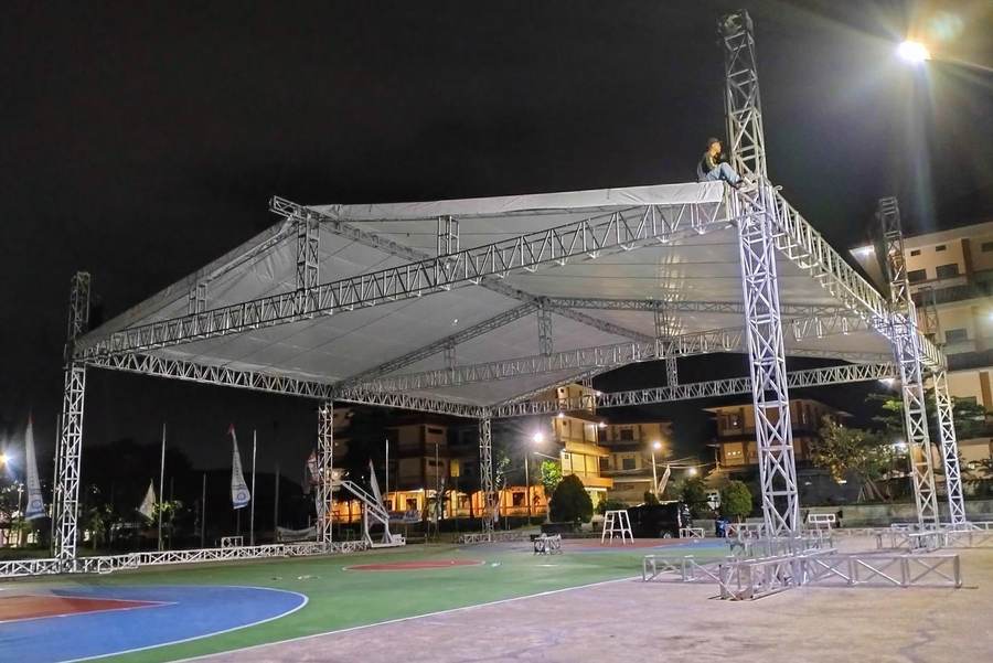 Stage & Rigging Setup